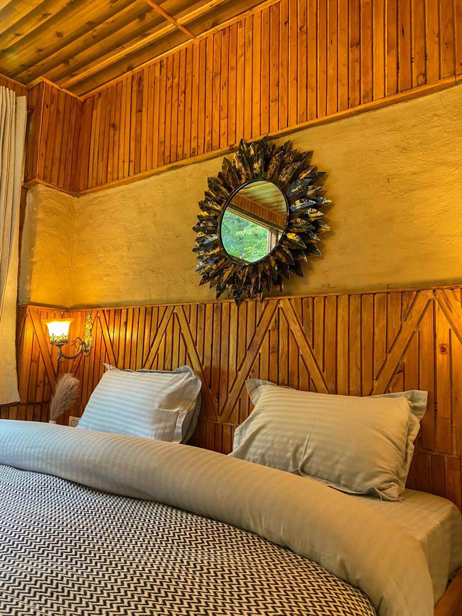 Whoopers Boutique Resort Jibhi المظهر الخارجي الصورة